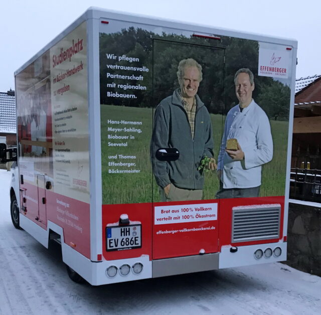 Marktmobil / Marktfahrzeug / Marktwagen / Verkaufsanhänger / Verkaufsmobil / Verkaufswagen / Verkaufsfahrzeug / Verkaufsauto gebraucht / Verkaufsfahrzeug gebraucht / Verkaufsmobil gebraucht / Verkaufsfahrzeug mobiler Handel / Mobil verkaufen / Wochenmarkthandel / Tourenverkauf / Marktwagen / Mobiler Verkaufsstand / Seico / Borco / Esselmann / Fischer / RKB Gamo / GIMA-Tec / Backmobil / Bäckerwagen / Backfahrzeug / Backmobile / Back Auto / Backanhänger / Bäckertoure / Brötchenflitzer / Backwarenhandel Wochenmarkt / Backwagen / Brothandel / Brotverkauf