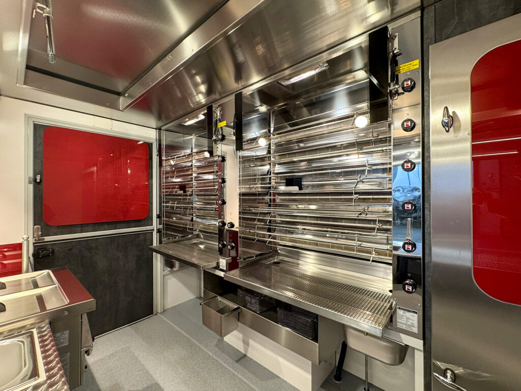 Hähnchengrillmobil mit Ubert grillanlage_