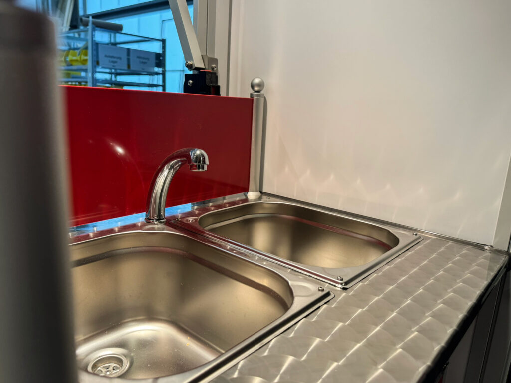 Edelstahl Waschbecken Hähnchengrillwagen
