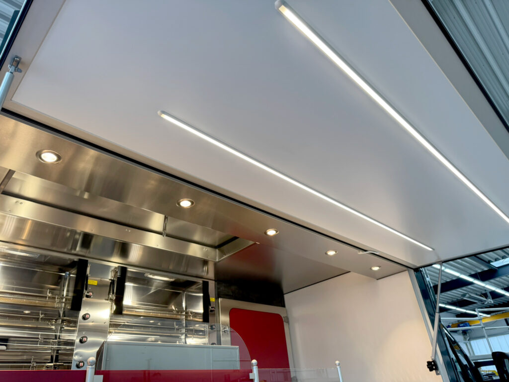 LED Licht in einem Hähnchengrillwagen