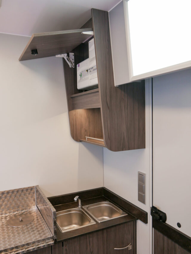 Verkaufsmobil, Verkaufsfahrzeuge, Verkaufswagen, Fischmobil, Kühltheke, Fischfahrzeug, Fischwagen, Wochenmarktwagen, Wochenmarktfahrzeug, Mobil verkaufen, Fahrzeug mit Kühltheke