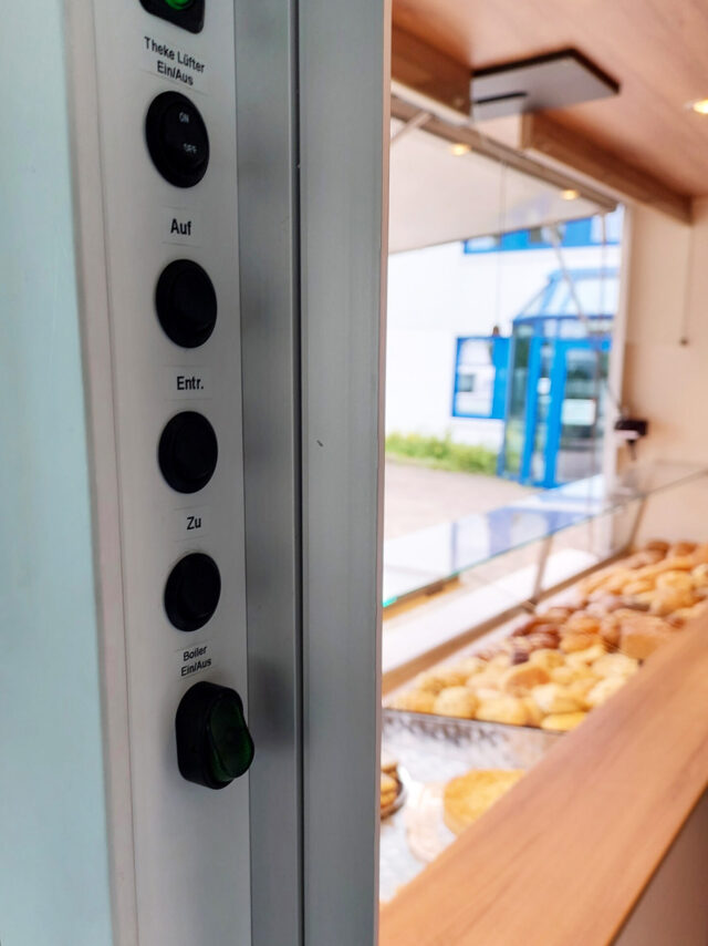 Bäckereiverkaufswagen Bedienung im Fahrerhaus