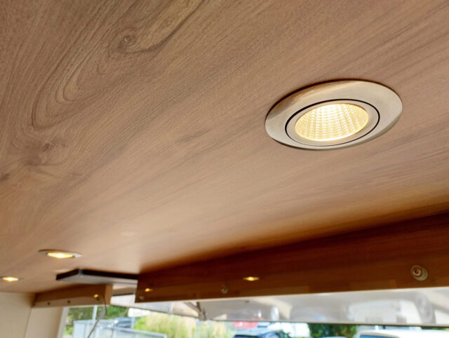 Bäckereiverkaufswagen Beleuchtung über Bäckertheke