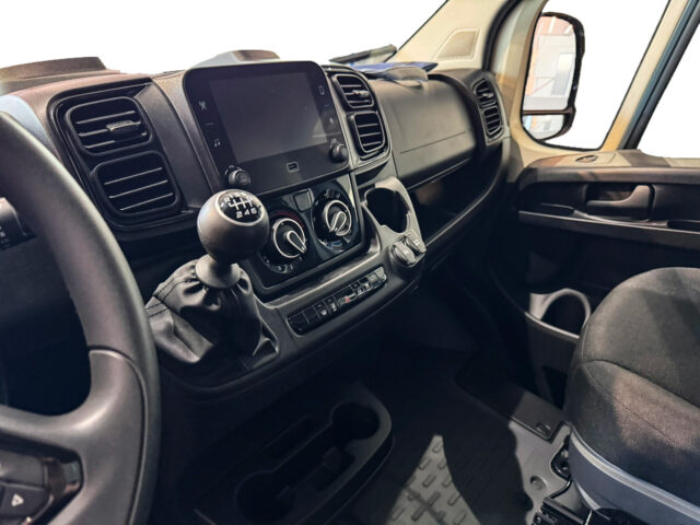 Fiat Cockpit in einem Hähnchengrillfahrzeug
