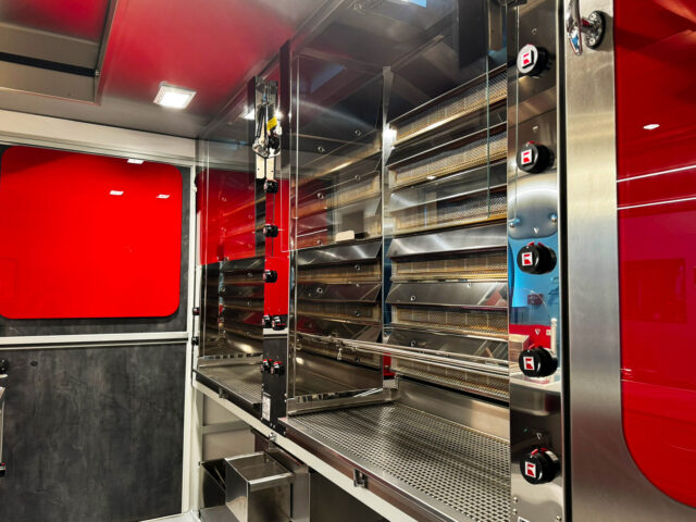 Hähnchengrillmobil mit Hähnchengrillanlage