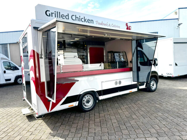 Hähnchengrillmobil Gesamtansicht Verkaufsseite