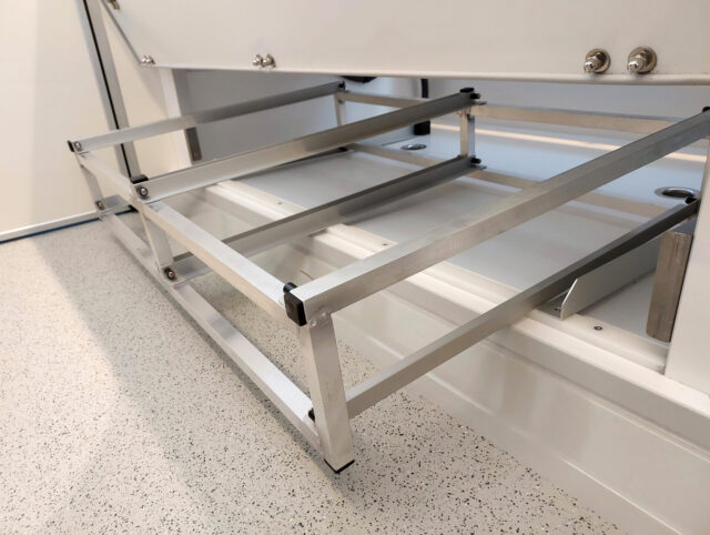 Bäckereiverkaufswagen Nachschubgestell in der Kühlung