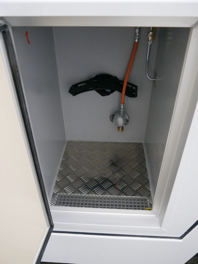 Marktmobil / Marktfahrzeug / Marktwagen / Verkaufsanhänger / Verkaufsmobil / Verkaufswagen / Verkaufsfahrzeug / Verkaufsauto gebraucht / Verkaufsfahrzeug gebraucht / Verkaufsmobil gebraucht / Verkaufsfahrzeug mobiler Handel / Mobil verkaufen / Wochenmarkthandel / Tourenverkauf / Marktwagen / Mobiler Verkaufsstand / Seico / Borco / Esselmann / Fischer / RKB Gamo / GIMA-Tec / Backmobil / Bäckerwagen / Backfahrzeug / Backmobile / Back Auto / Backanhänger / Bäckertoure / Brötchenflitzer / Backwarenhandel Wochenmarkt / Backwagen / Brothandel / Brotverkauf