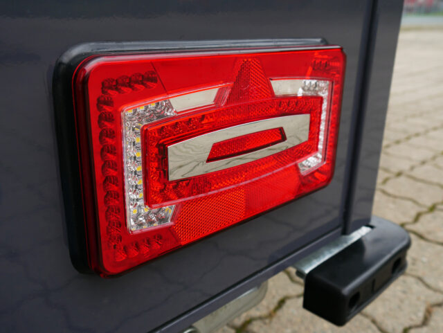 Marktmobil / Marktfahrzeug / Marktwagen / Verkaufsanhänger / Verkaufsmobil / Verkaufswagen / Verkaufsfahrzeug / Verkaufsauto gebraucht / Verkaufsfahrzeug gebraucht / Verkaufsmobil gebraucht / Verkaufsfahrzeug mobiler Handel / Mobil verkaufen / Wochenmarkthandel / Tourenverkauf / Marktwagen / Mobiler Verkaufsstand / Seico / Borco / Esselmann / Fischer / RKB Gamo / GIMA-Tec / Kühltheke / Marktwagen mit Kühltheke / Verkaufsfahrzeug mit Kühltheke / Verkaufswagen mit Kühltheke / Umluftkühlung / Tropenkühlung / Kühlung für Hochsommer / Kühltheke für heiße Tage / Kühltheke Tourenverkauf / Kühltheke Wochenmarkt