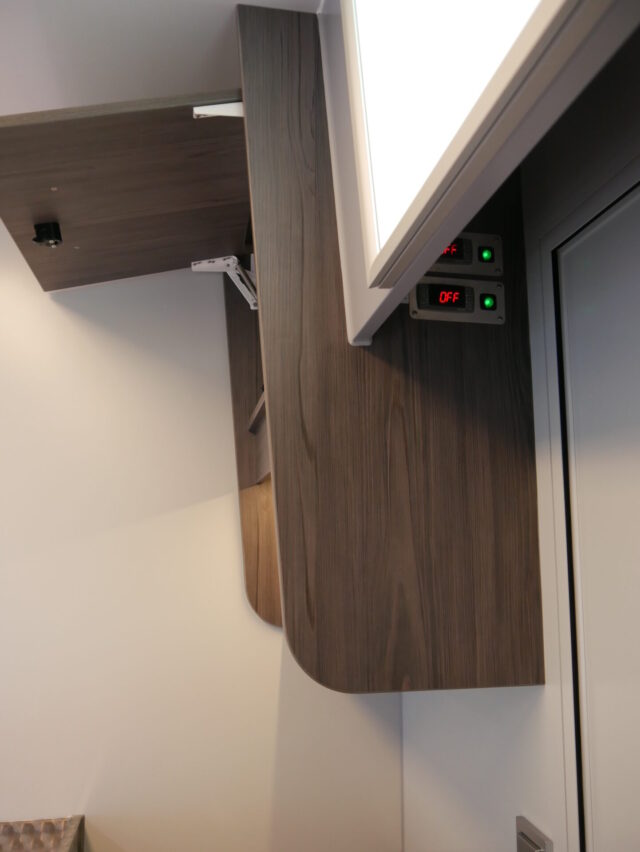 Verkaufsmobil, Verkaufsfahrzeuge, Verkaufswagen, Fischmobil, Kühltheke, Fischfahrzeug, Fischwagen, Wochenmarktwagen, Wochenmarktfahrzeug, Mobil verkaufen, Fahrzeug mit Kühltheke