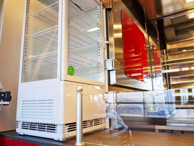 Salatvitrine im Grillmobil