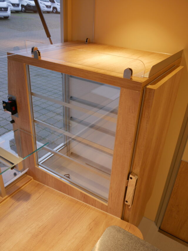 Marktmobil / Marktfahrzeug / Marktwagen / Verkaufsanhänger / Verkaufsmobil / Verkaufswagen / Verkaufsfahrzeug / Verkaufsauto gebraucht / Verkaufsfahrzeug gebraucht / Verkaufsmobil gebraucht / Verkaufsfahrzeug mobiler Handel / Mobil verkaufen / Wochenmarkthandel / Tourenverkauf / Marktwagen / Mobiler Verkaufsstand / Seico / Borco / Esselmann / Fischer / RKB Gamo / GIMA-Tec / Backmobil / Bäckerwagen / Backfahrzeug / Backmobile / Back Auto / Backanhänger / Bäckertoure / Brötchenflitzer / Backwarenhandel Wochenmarkt / Backwagen / Brothandel / Brotverkauf