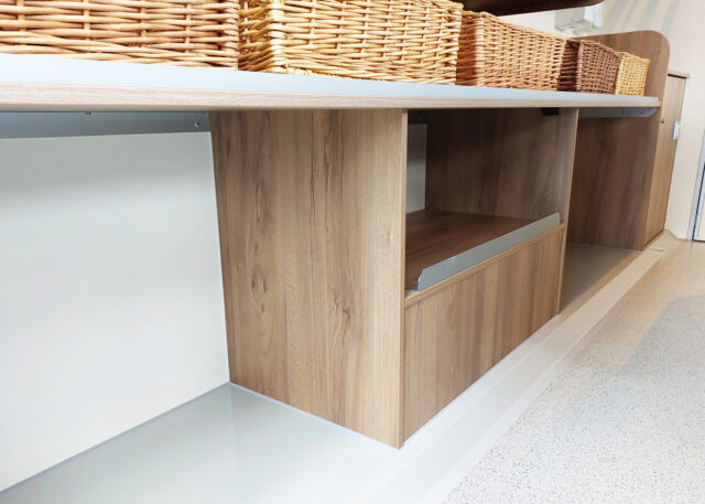 Bäckereiverkaufswagen Unter Brötchenkorbablage Bäckerfahrzeug