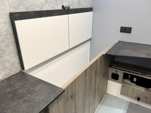 Verkaufsfahrzeug Fisch mit Kühltruhe